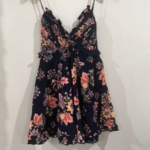 NEW! Free people mini dress med navy black floral